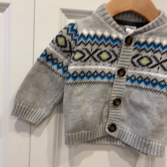 Carter’s Grey, Black, Blue & White Knit Button Up Sweater - Picture 4 of 8